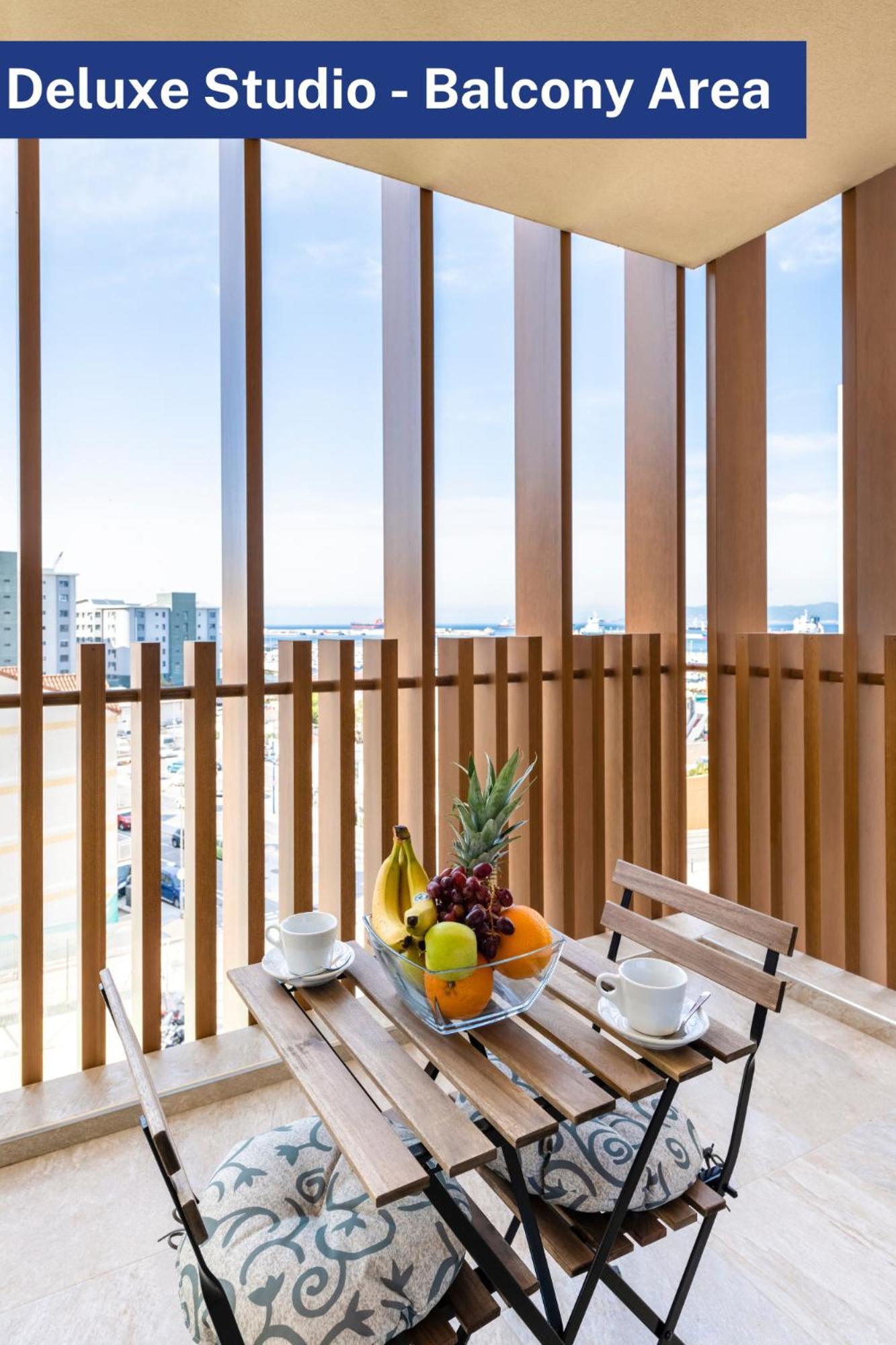 Bentley Holiday Apartments - West One Gibraltar Exterior photo
