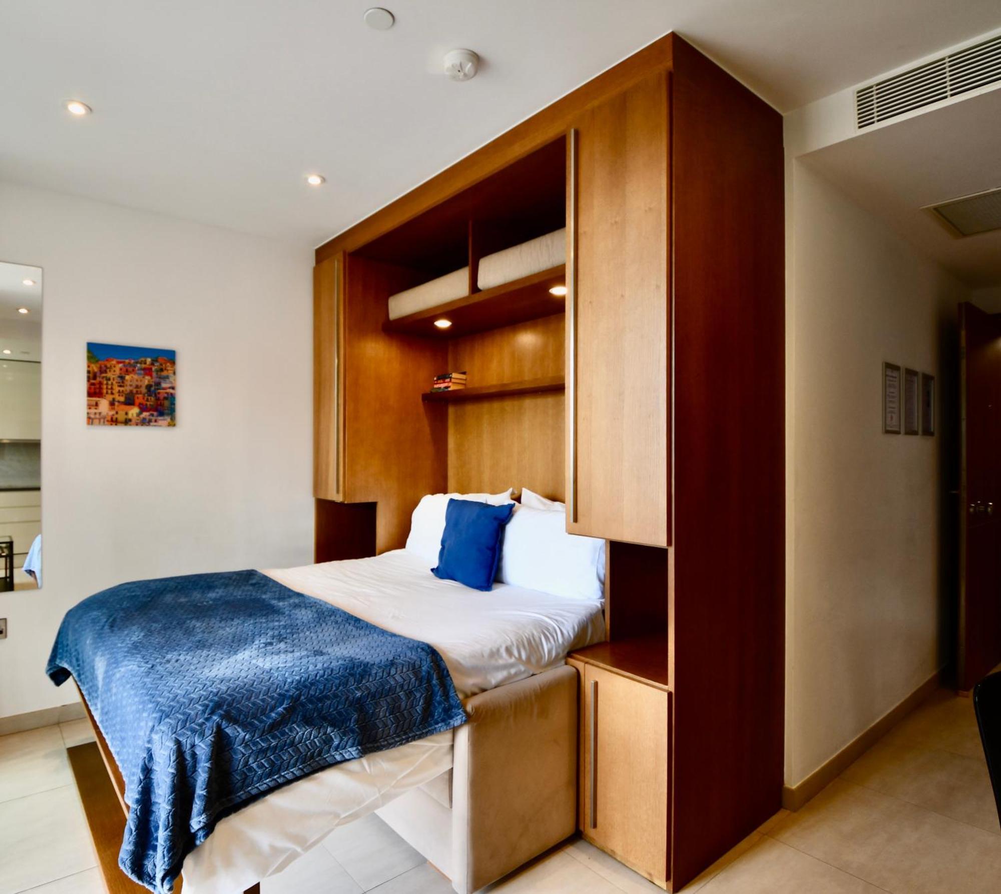 Bentley Holiday Apartments - West One Gibraltar Exterior photo